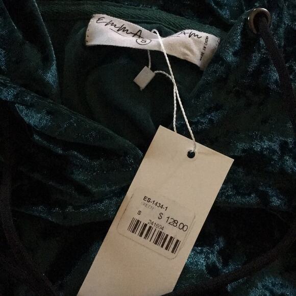NWT Emma & Sam crushed velvet pullover sweater - Picture 3 of 4